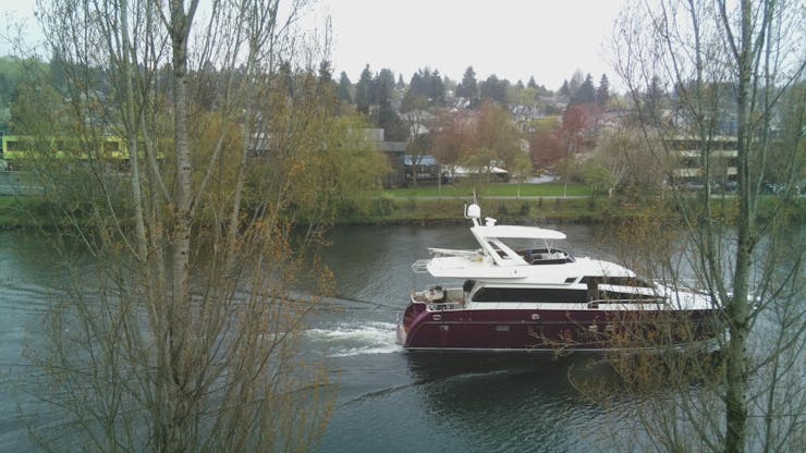 Result 0: boathouse (prob=0.687988) Result 1: lakeside/lakeshore (prob=0.086182)