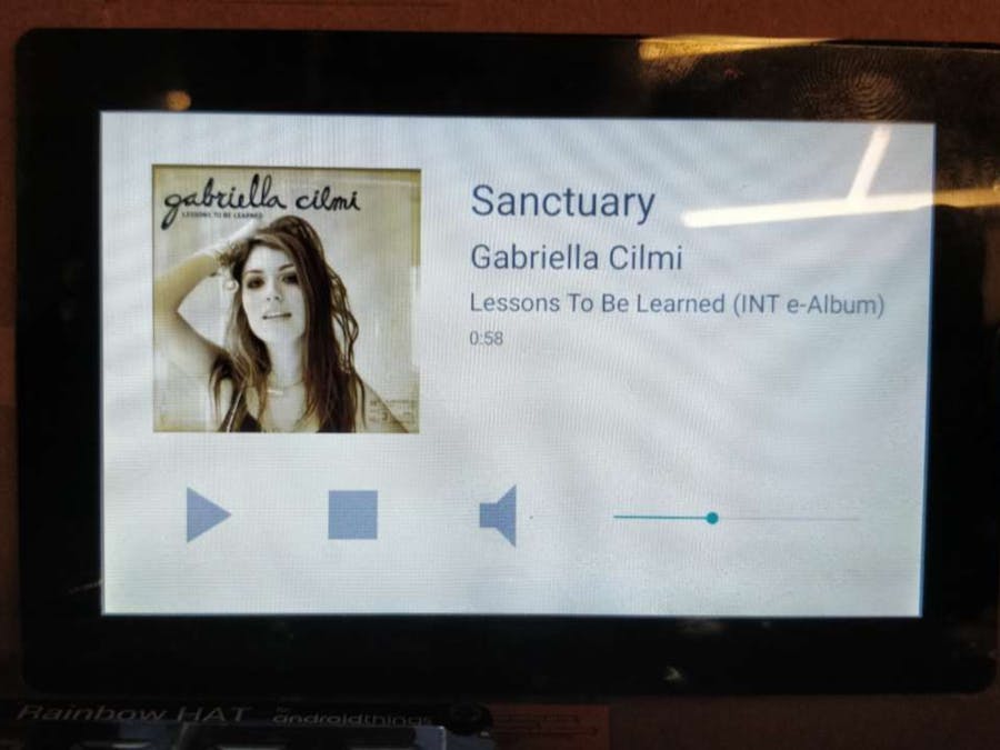An Android Things-Based Volumio Controller