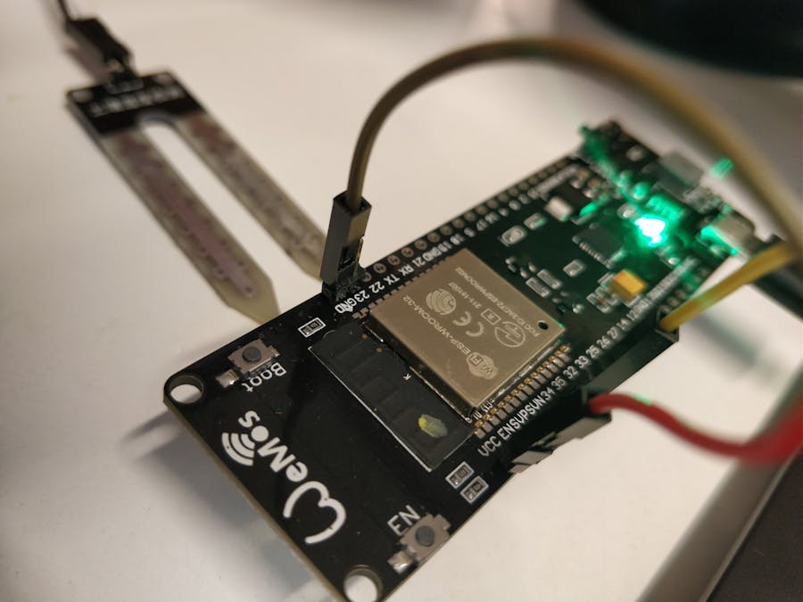 Measuring Soil Moisture With The Wemos ESP32 And Wia