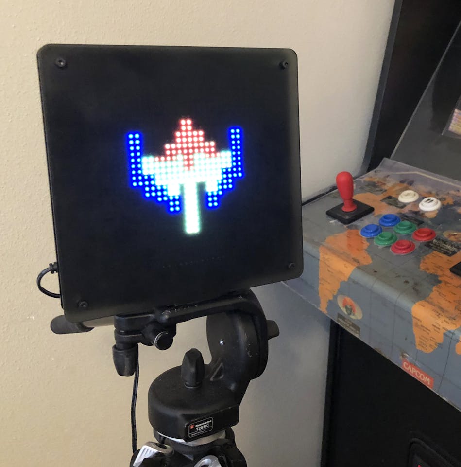 iDotMatrix LED Pixel Display, 32x32 Programmable Pixel Art Display — DIY  Retro Arcade