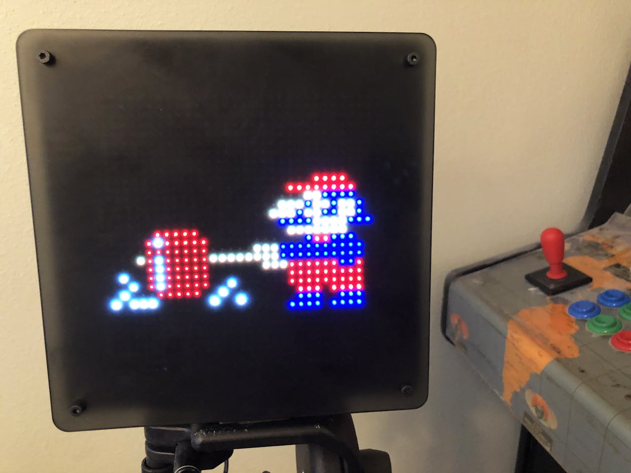 iDotMatrix LED Pixel Display, 32x32 Programmable Pixel Art Display — DIY  Retro Arcade