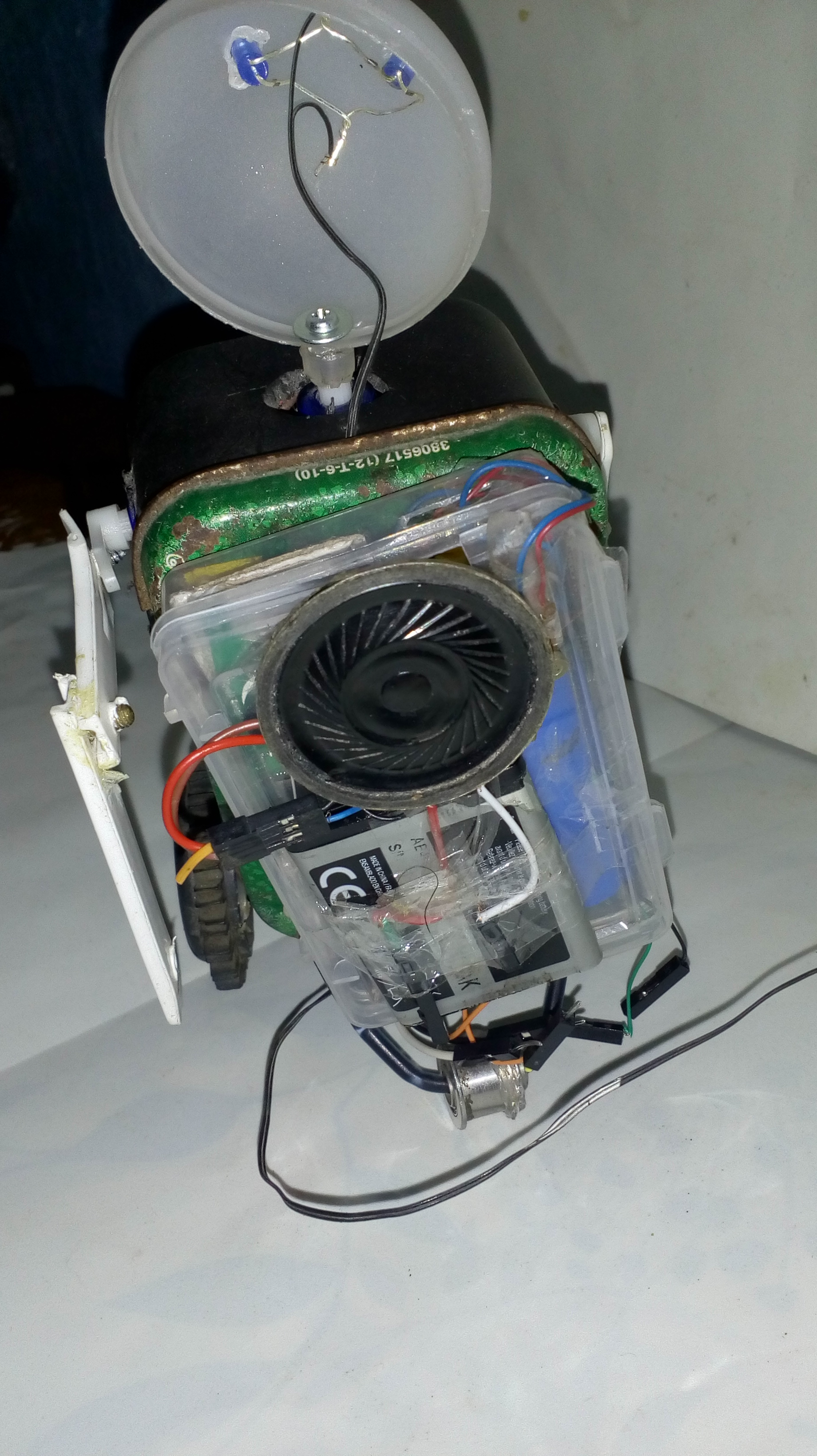 arduino talking robot