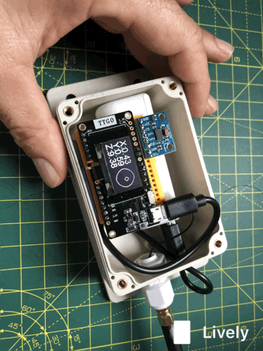 Movement Sensor Portable Device Connected with LoRa to TTN