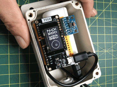 Movement Sensor Portable Device Connected with LoRa to TTN