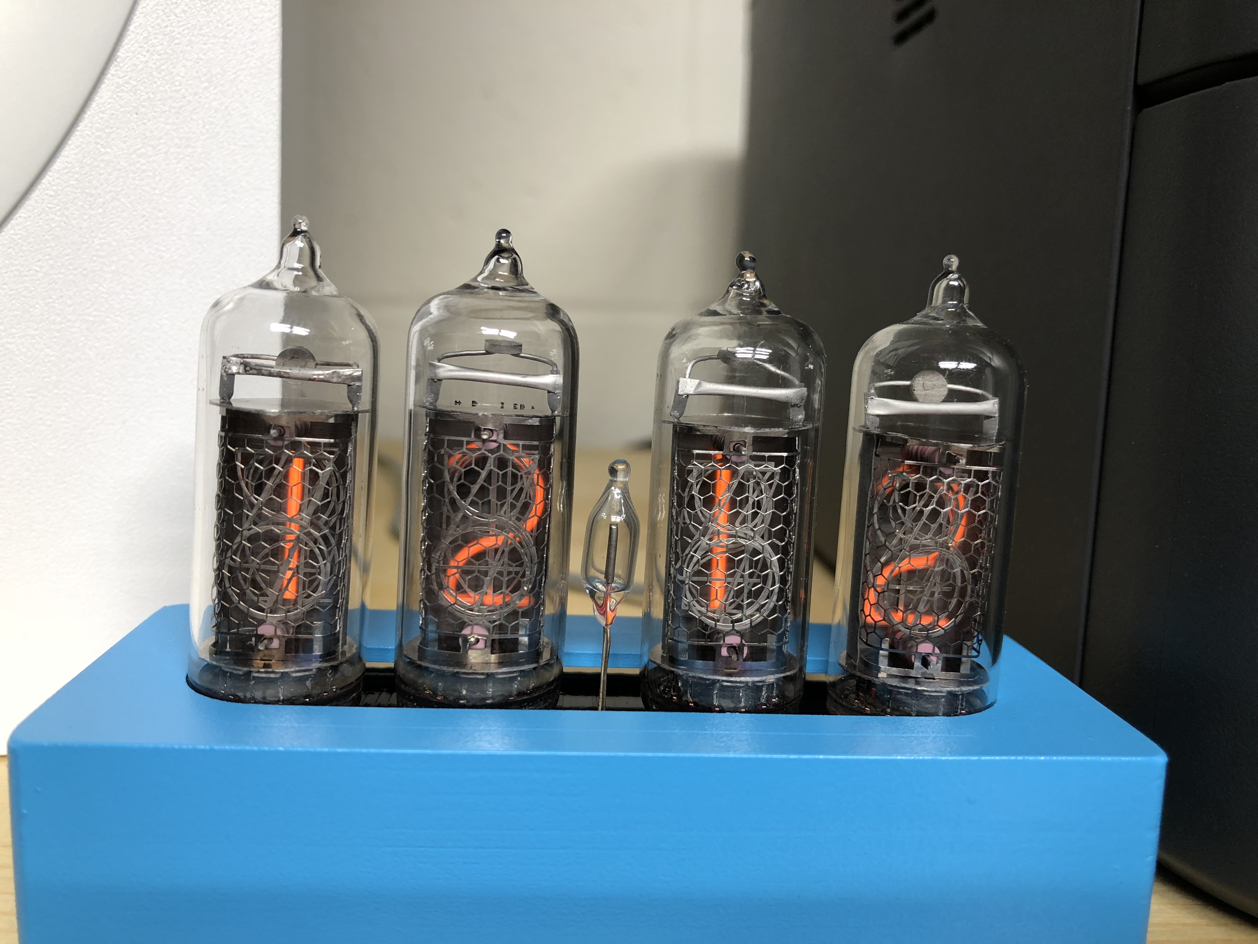 NIXIE CLOCK 真空管ディスプレイ Particle Photon Nixie Clock - Hackster.io