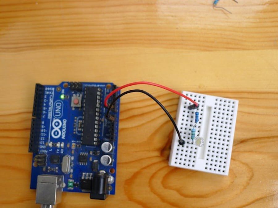 LED self-control light with Arduino