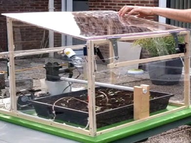 Greenhouse farming connected to IoT