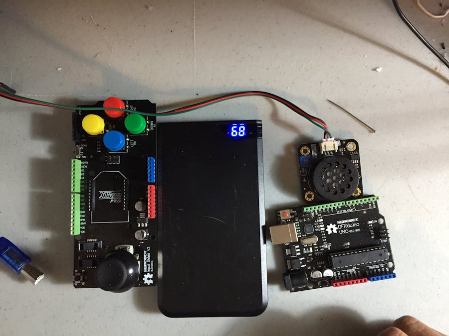 Arduino Uno Rev 3 with 7 Arduino UNO Projects - DFRobot
