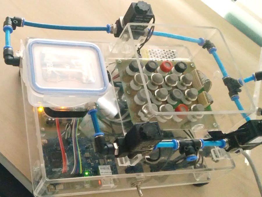 Electronic nose in the detection of the disease of the palms