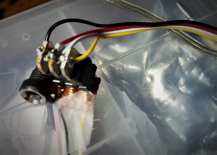 controlling 12V DC LED lights with transistor