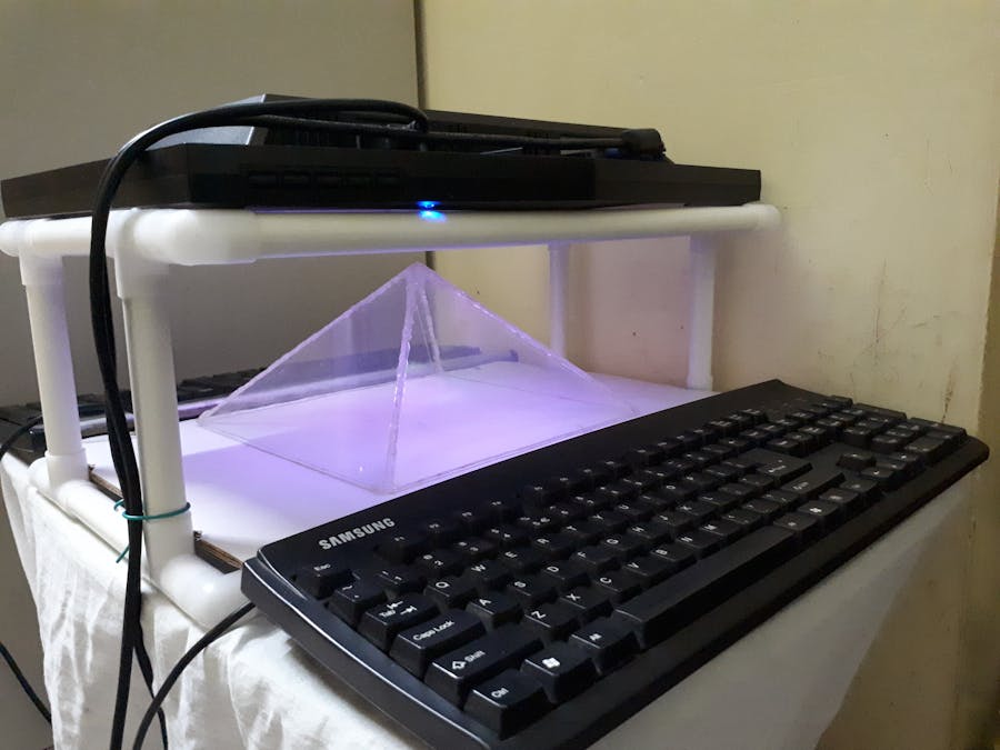 Unity Multiplayer 3D Hologram Game and Hologram Projector