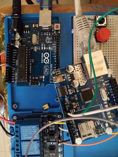 ARDUINO UNO BOARD, ETHERNET SHIELD AND RELAY MODULE