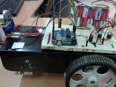 Arduino Based Rotating Head Obstacle Avoiding Robot