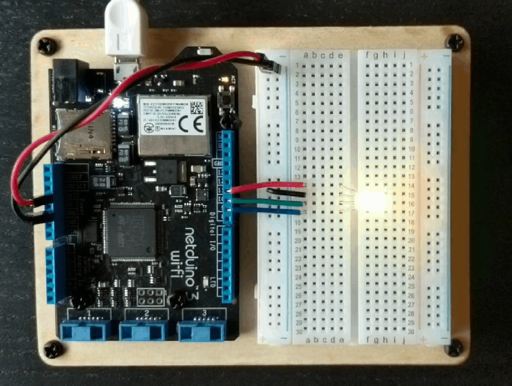 Show Rainbow Colors with an RGB LED and Netduino