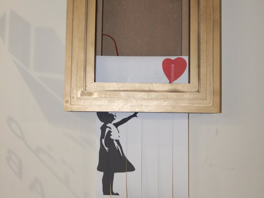 Build Your Own Banksy's "Self-Destruct Artwork Frame"