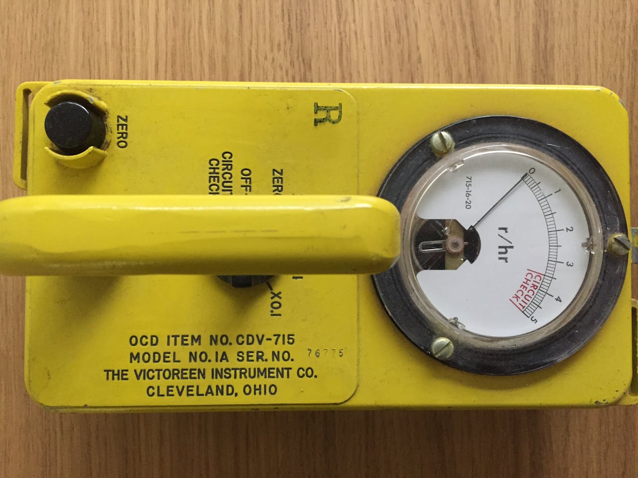 Fake Geiger Counter with Indoor Positioning 