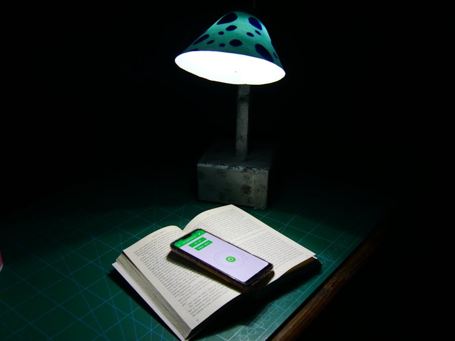 Make LED Lamp and Control It Using Smartphone