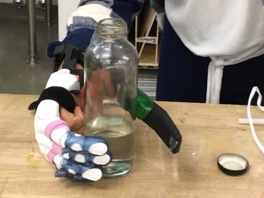 Prosthetic Hand for Drinks