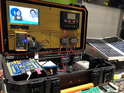 96Boards Self Sustainable Developer Station