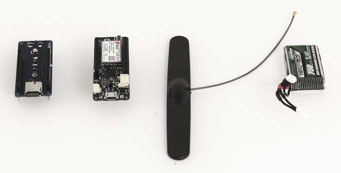 MKR ENV Shield, MKR GSM 1400, Antenna and Battery