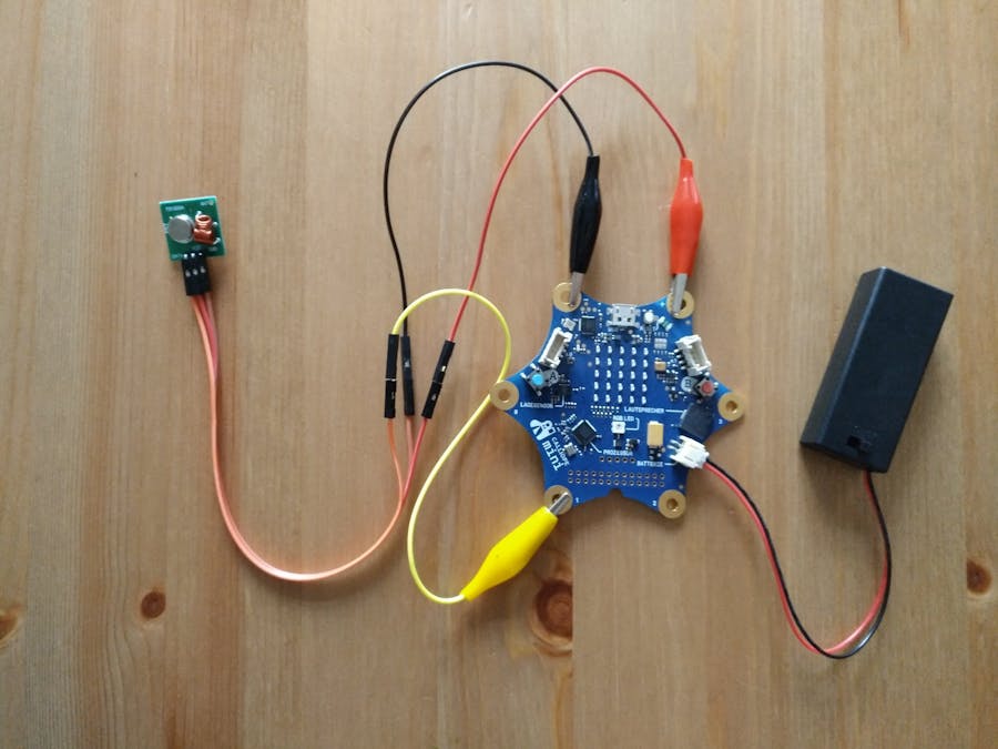 Calliope mini – Funksteckdosen schalten