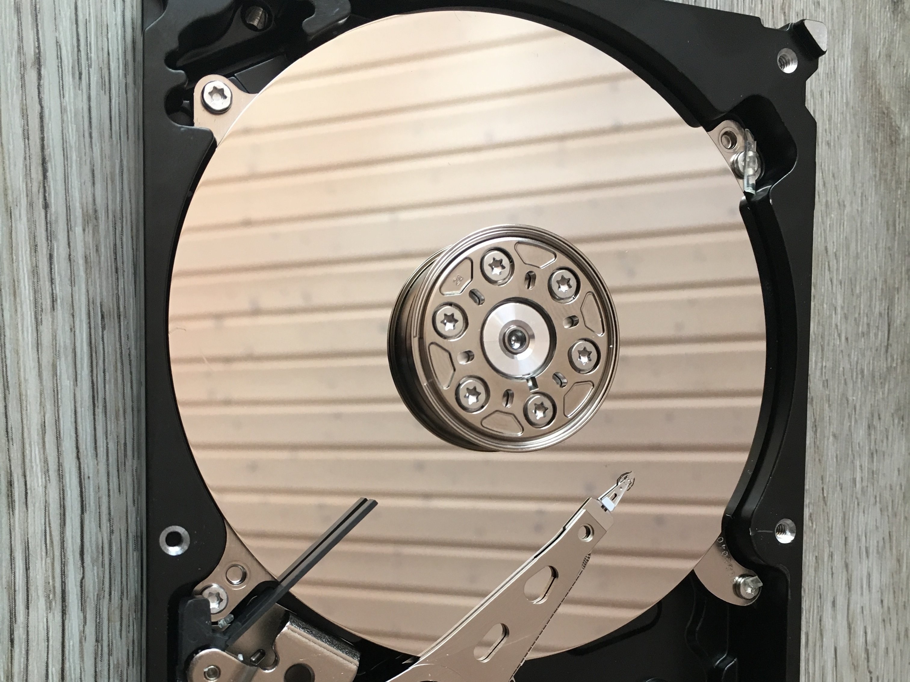 Teardown A Seagate Harddisk Hackster Io