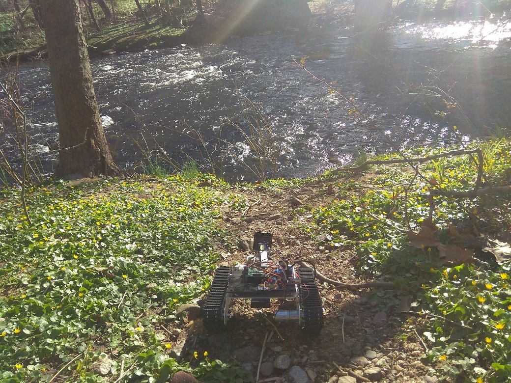 raspberry pi tank robot