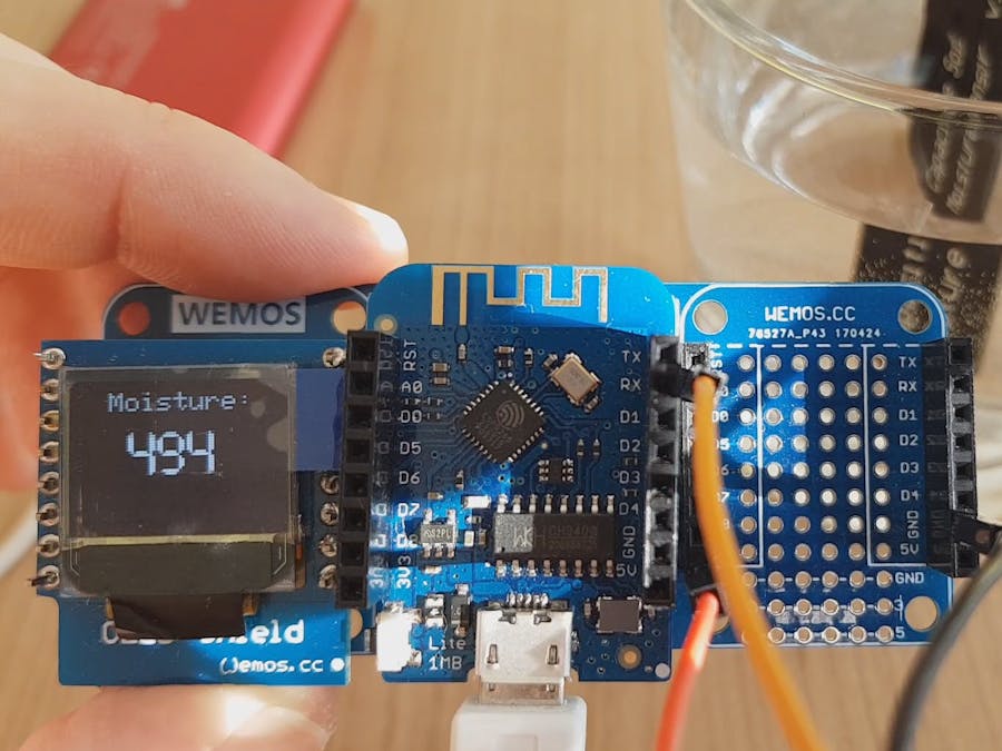 Capacitive Soil Moisture Sensor v1.2 with Wemos D1 Lite