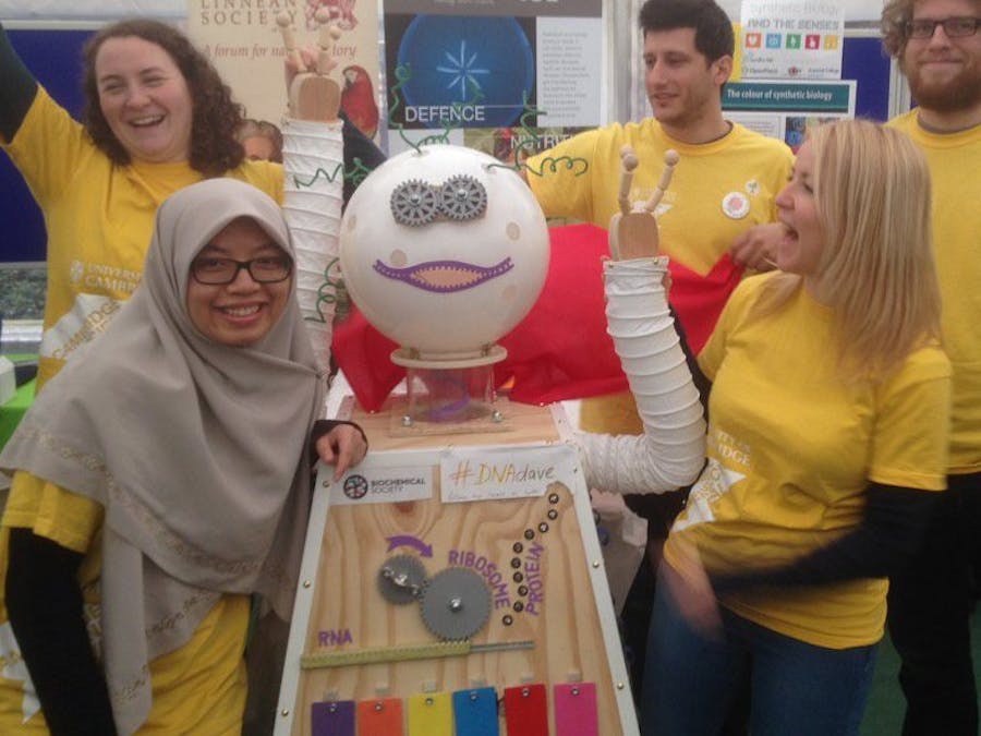 DNA-Dave, the Transcription Translation Robot Educator