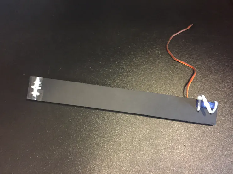 elf bar vape uk How to Charge a Juul Without a Charger (Using an iPhone Charger) main image 0