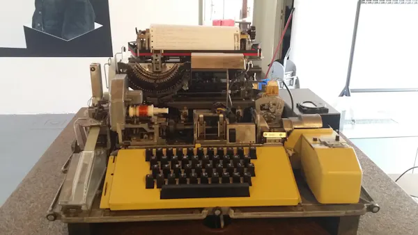 Vintage Teletype Machine Receives Cellular Text Messages - Hackster.io