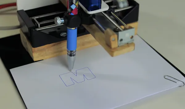 Miniature Drawing Machine (Almost) Fits on Your Hand - Hackster.io