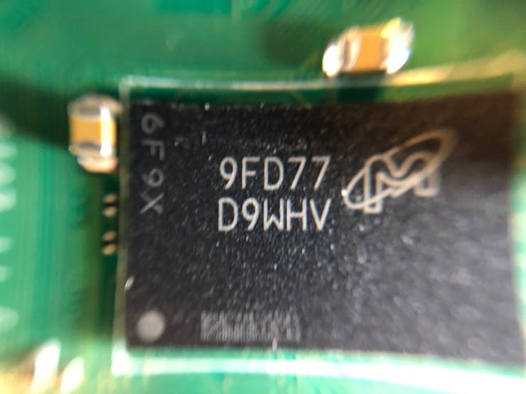 The Micro MT53D1024M32D4DT-053 WT:D LPDDR4 SDRAM package. (📷: Alasdair Allan)