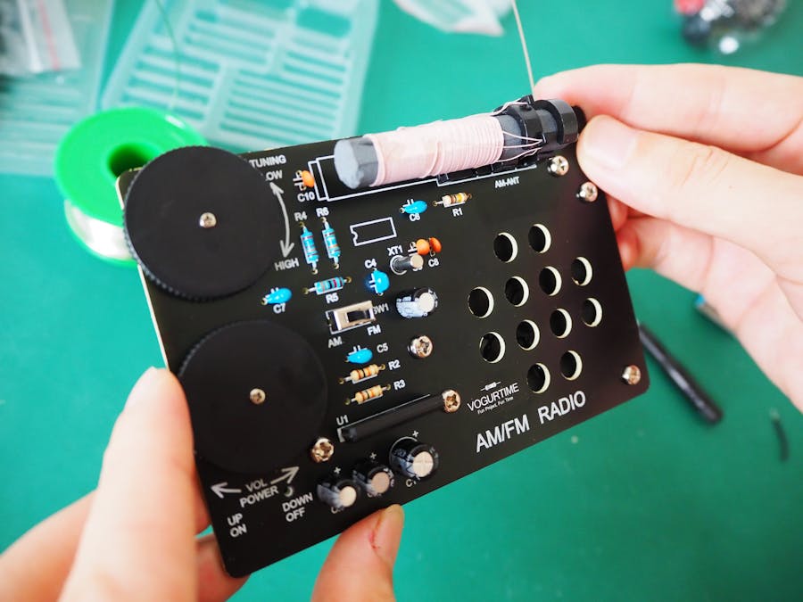 Build a Your Own AM FM Radio Kit!