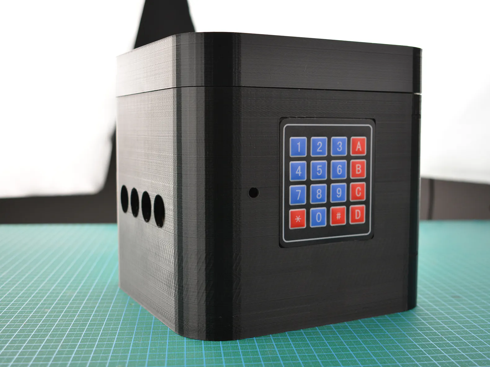 IoT Anti-Addiction Box - Hackster.io