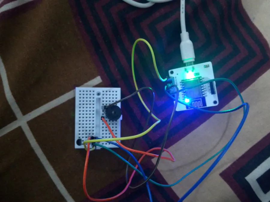 Temperature Monitoring System with Buzzer Alert for Anomaly