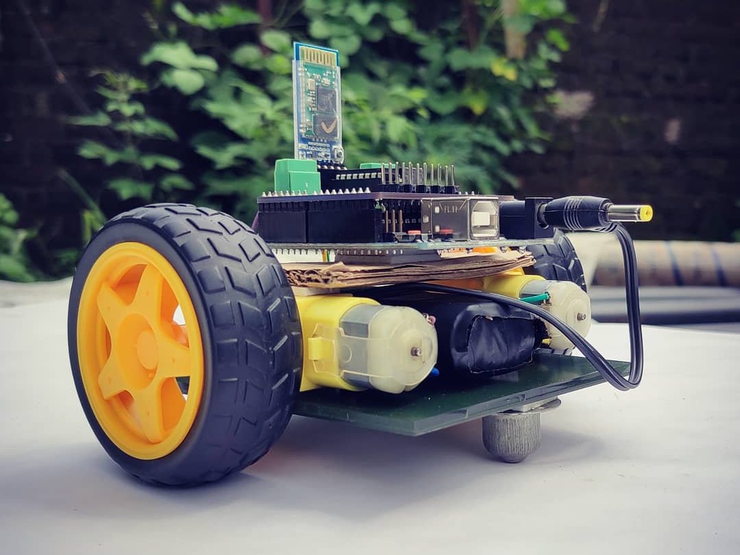 DIY Remote Control Car Kit Disc Wheel Tire Remote Control Model Building Kit 