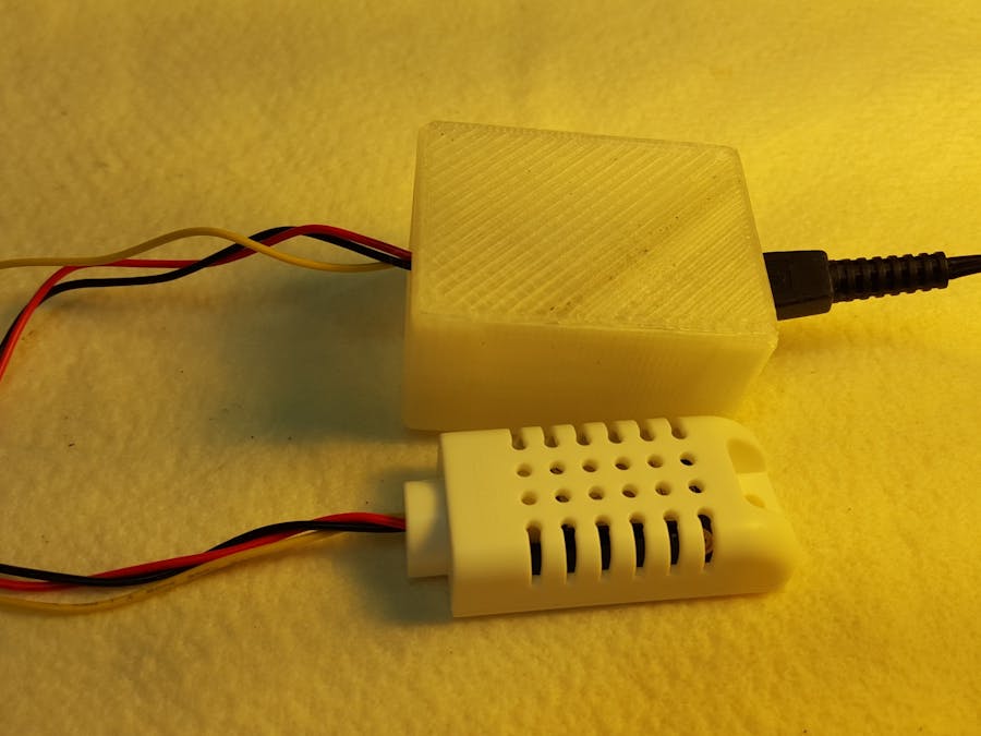 Particle Photon Remote Temperature and Humidity Logger
