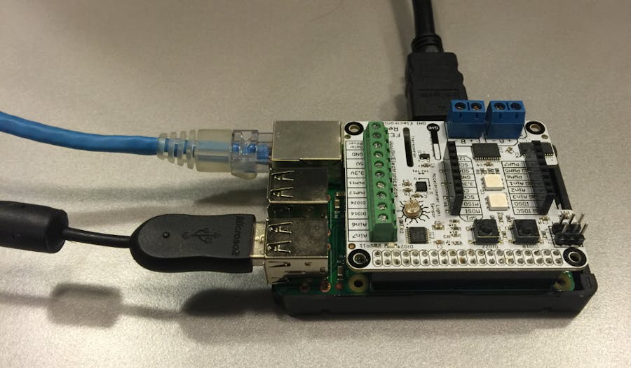 Windows 10 IoT Core and Azure IoT Hubs: Hands-on Lab