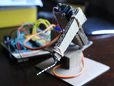 Simple Programmable Robotic Arm