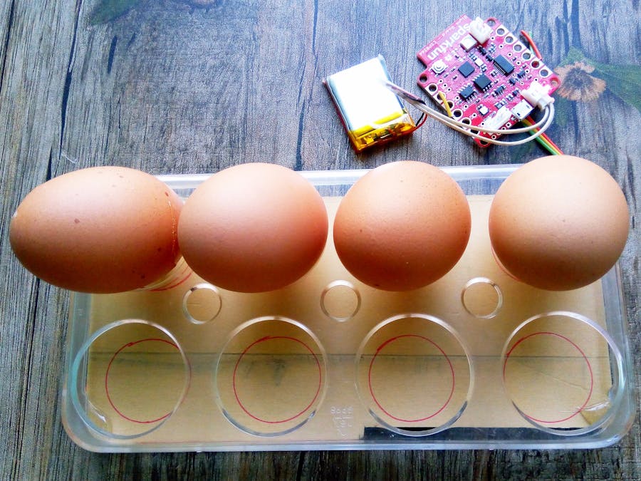 IoT Egg Tray with Humidity & Temperature Monitoring