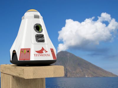 Titmouse V2 temp sensor and birdhouse.