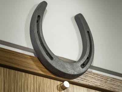 Horseshoe door sensor