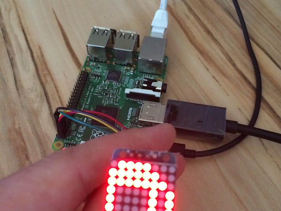 8x8 LED Matrix display on RPi 2 with Windows 10 IoT Core