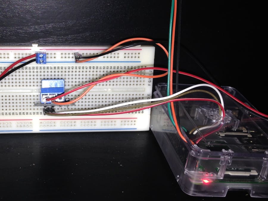 Temperature controlled fan