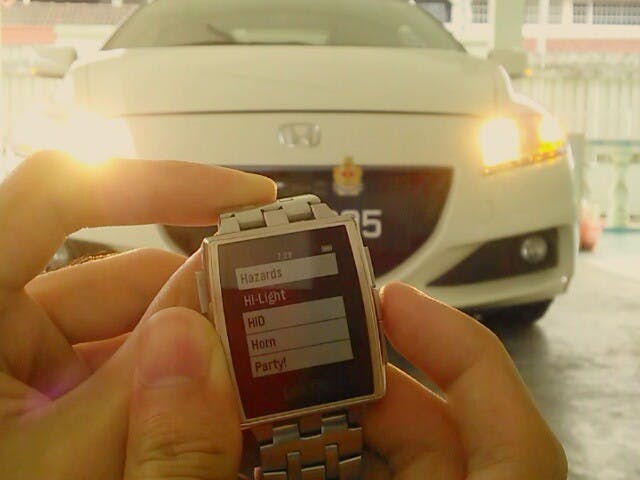 Smartwatch car remote
