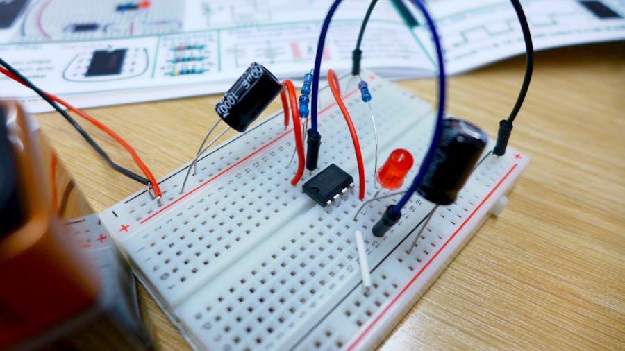 555 Timer Chip Explorations!