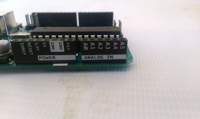 Arduino analog input pins