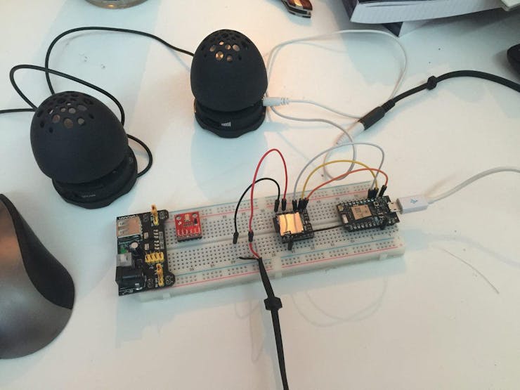 DFMini MP3 hooked up to off-the-shelve speakers.