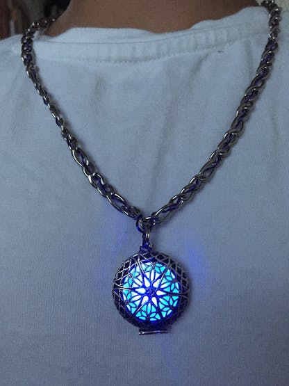 Temperature Necklace - Hackster.io